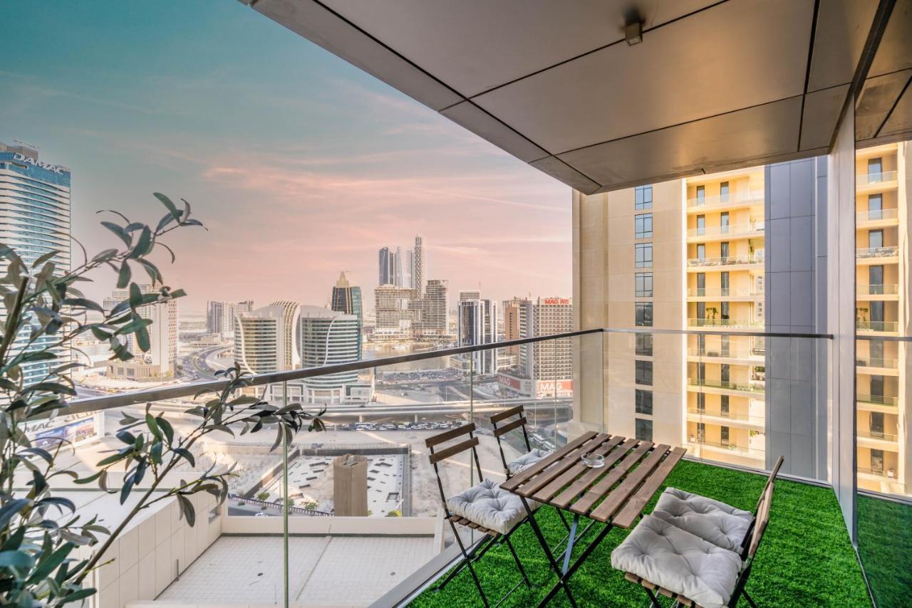 Lux Bnb Boulevard Point Sky Line Views ドバイ エクステリア 写真