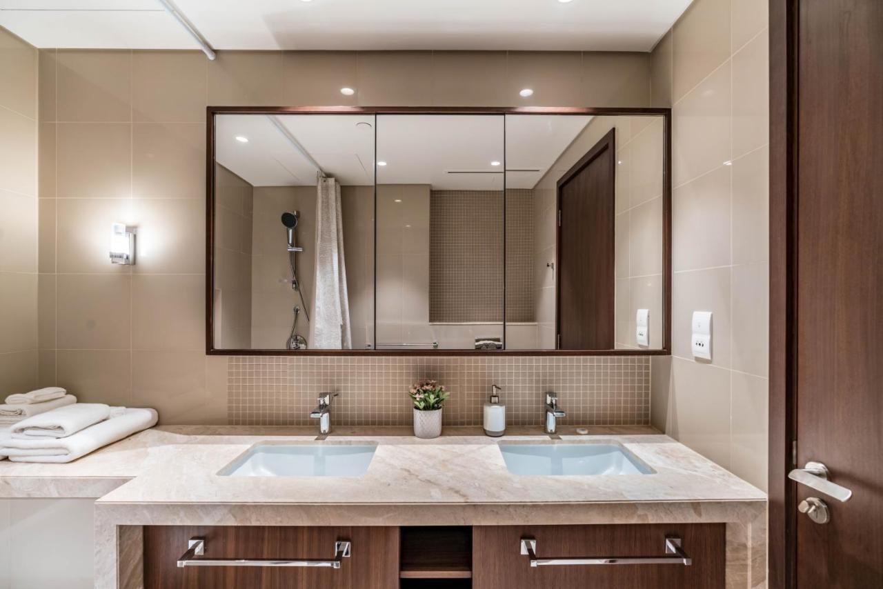 Lux Bnb Boulevard Point Sky Line Views ドバイ エクステリア 写真